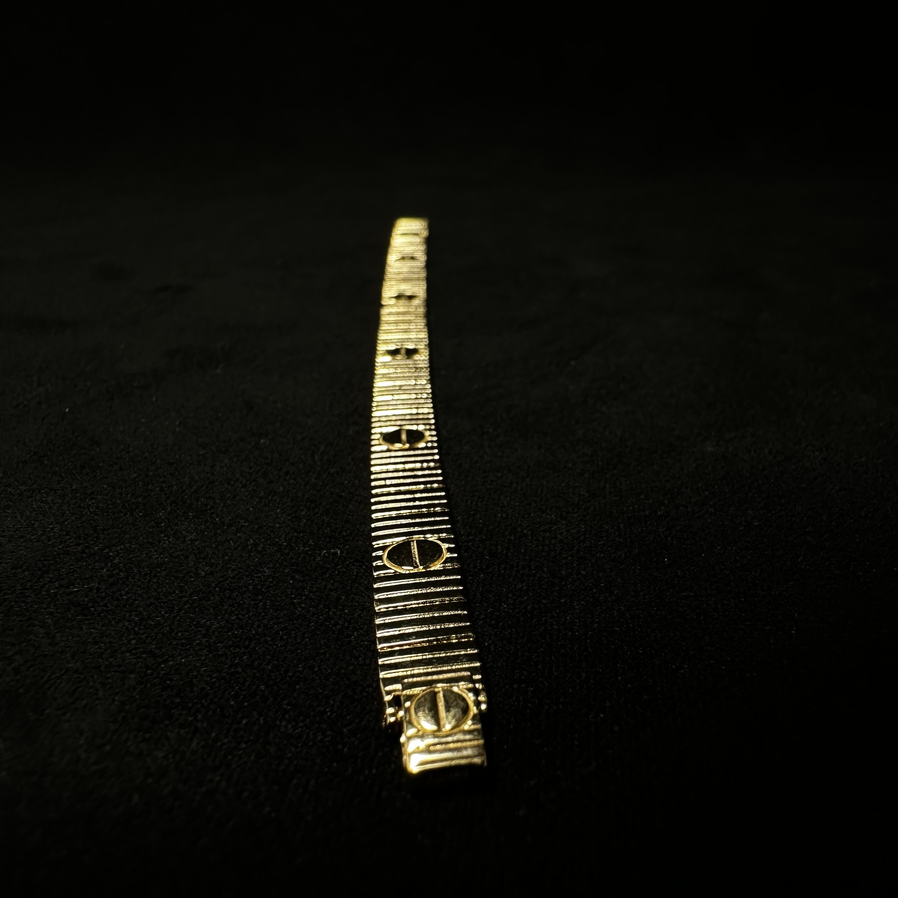 دستبند کارتیر لاو آن لیمیتد