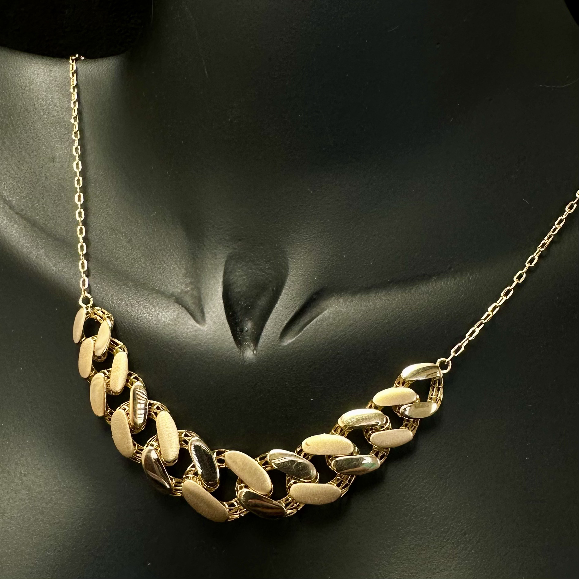 سرویس کارتیر زنجیری مات و براق